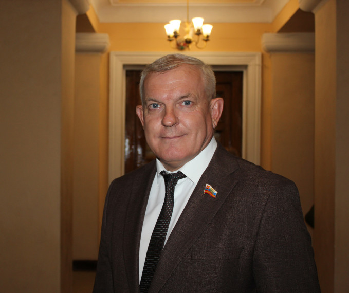 Поздравление Председателя Совета Краснодонского муниципального округа с Днем молодежи.