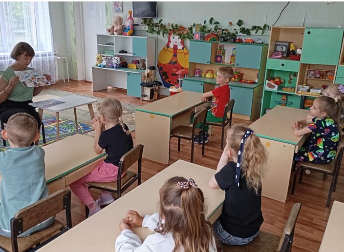 В городе Краснодоне проведено профориентационное мероприятие для воспитанников дошкольных образовательных организаций, посвященное Международному Дню защиты детей.
