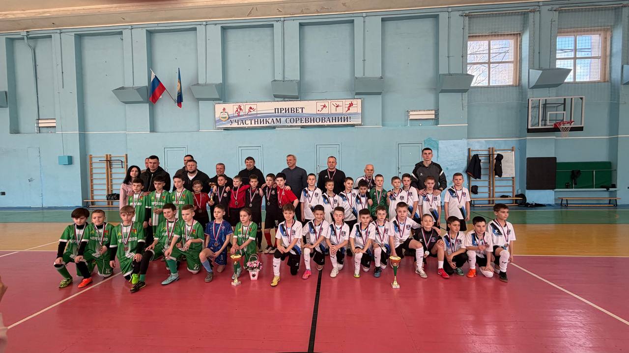 Успехи краснодонских футболистов на Чемпионате ЛНР по мини-футболу.