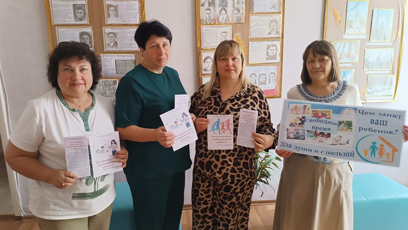 В селе Великий Суходол состоялась лекция для родителей о вреде наркомании.