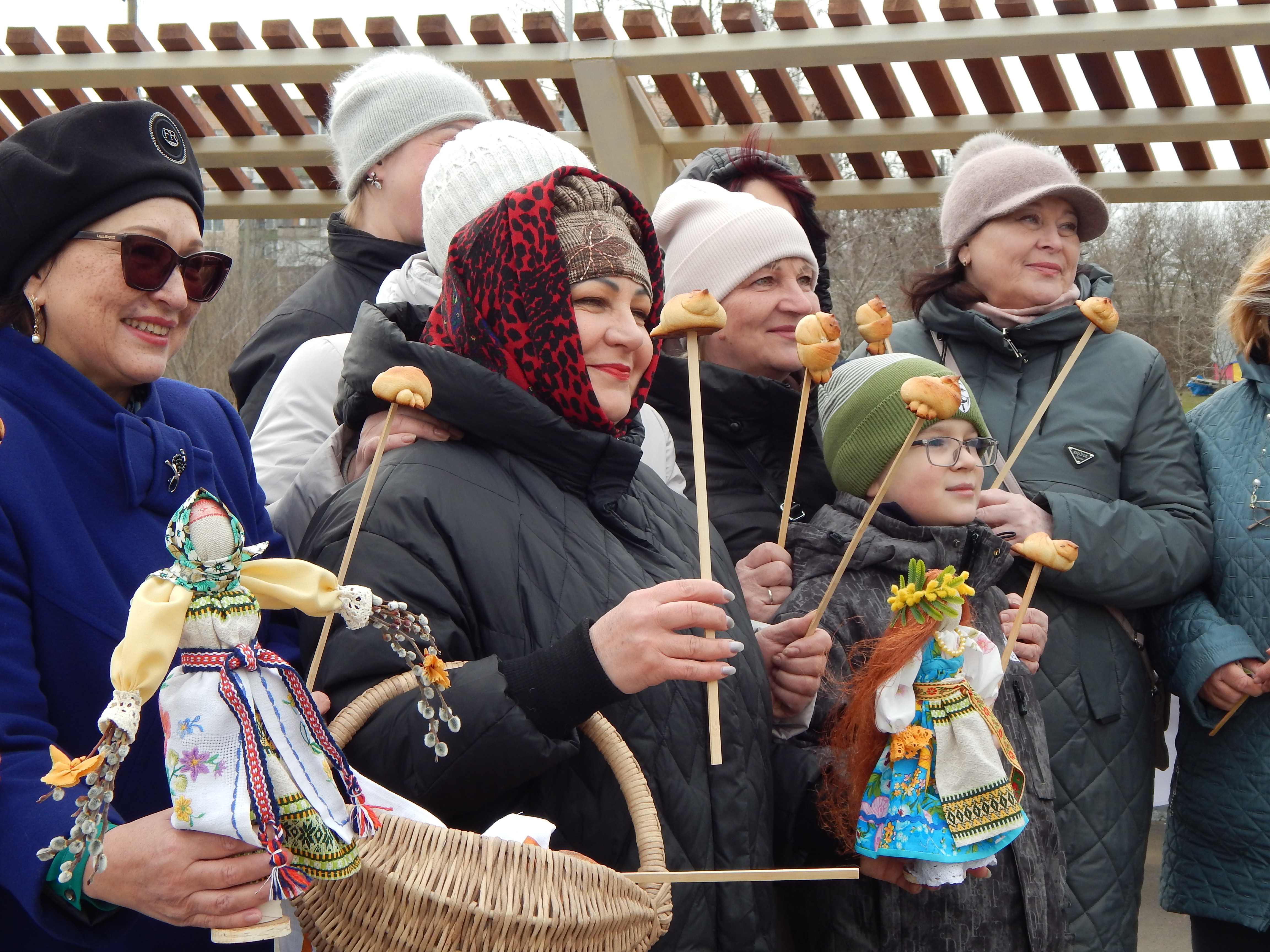 В Краснодонском городском парке состоялась развлекательная программа для детей.