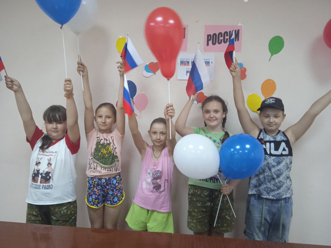 В пгт Северный прошёл тематический час ко Дню России «Моя Родина — Россия».