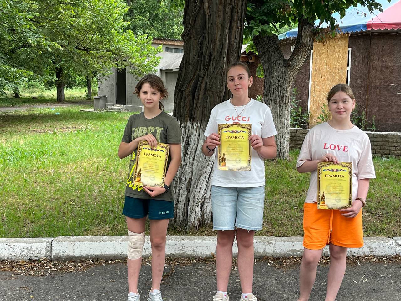 В поселке Краснодон состоялись состязания по скиппингу среди девушек.
