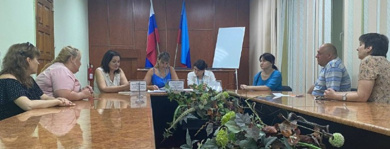В Краснодонском муниципальном округе состоялась мини-ярмарка вакансий. В Краснодонском муниципальном округе состоялась мини-ярмарка вакансий.