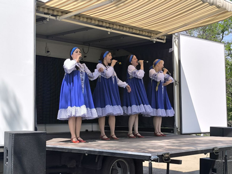 Выездной концерт «Автоклуба» прошёл в посёлке Великий Лог. Выездной концерт «Автоклуба» прошёл в посёлке Великий Лог.